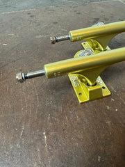 Ace AF1 Gold Trucks (Set)