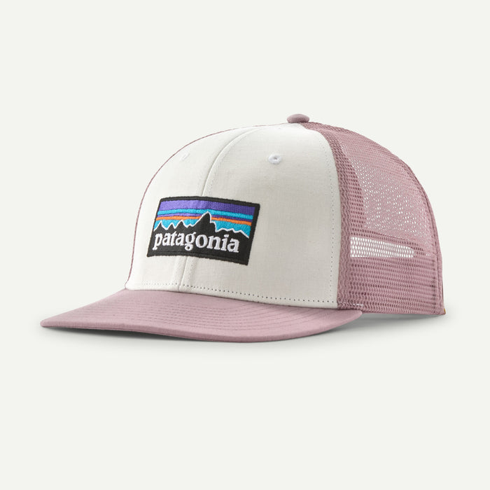 PATAGONIA P-6 LOGO TRUCKER HAT WHITE WITH QUIET VIOLET
