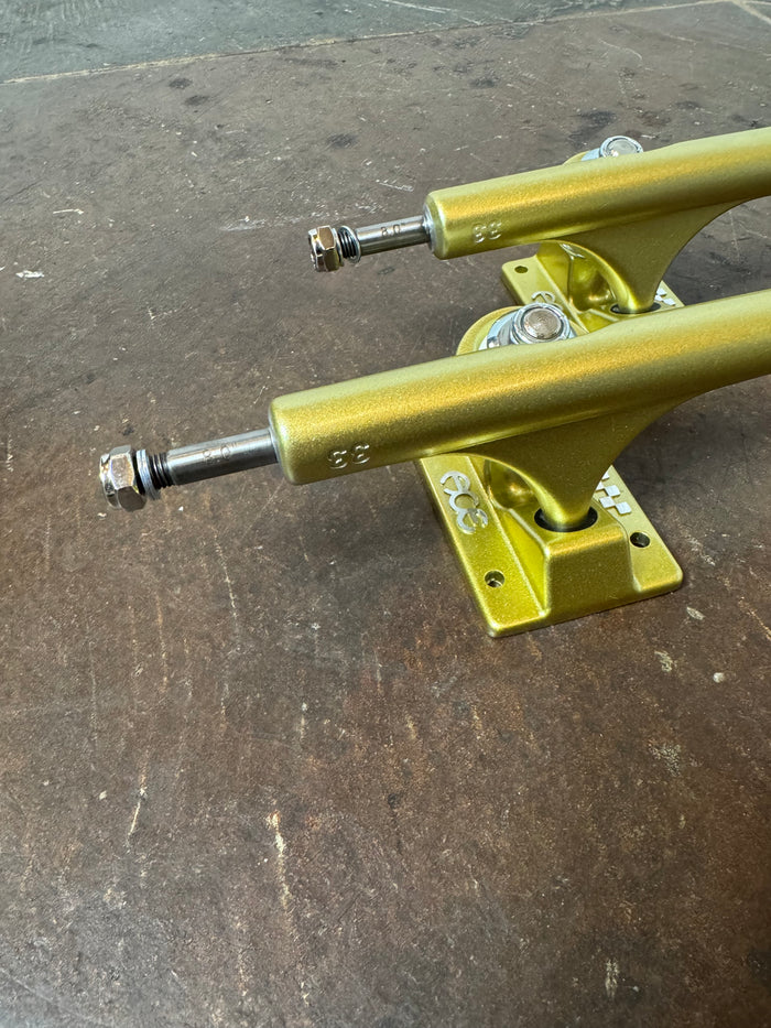 Ace AF1 Gold Trucks (Set)