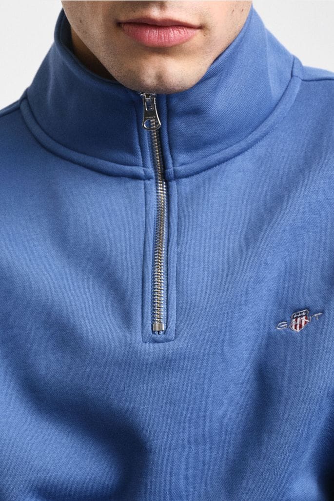Shield Half-Zip Sweatshirt in Blue