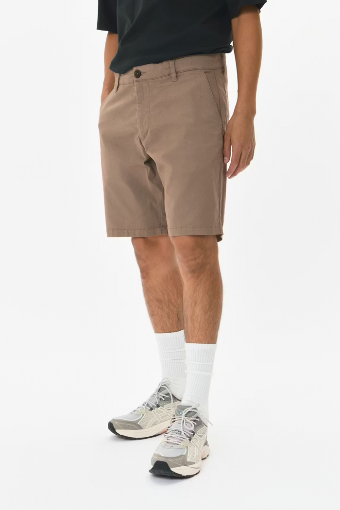 Thomas Shorts in Walnut